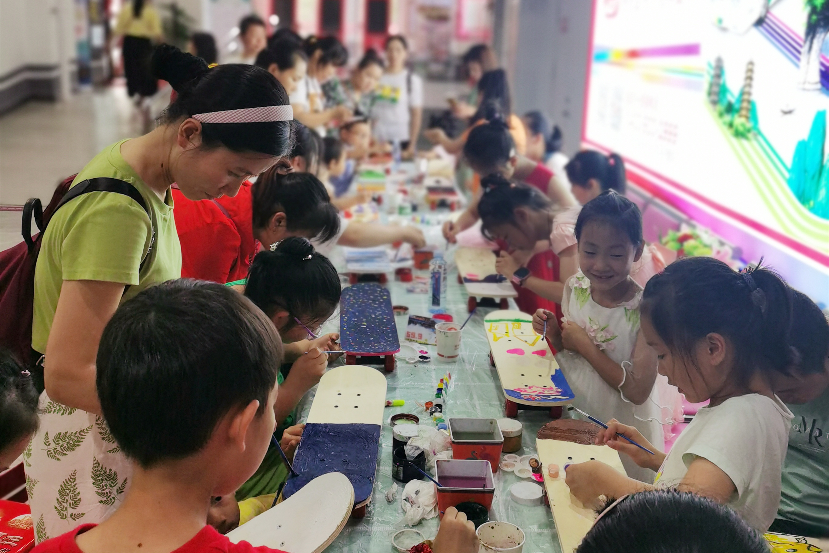 鼎翔游览发展“智勇闯关，一路炫父”主题活动.jpg